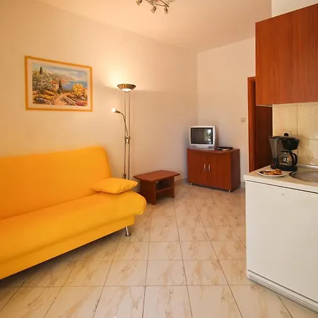 By The Sea Silo, Krk - 18704 Apartamento Šilo