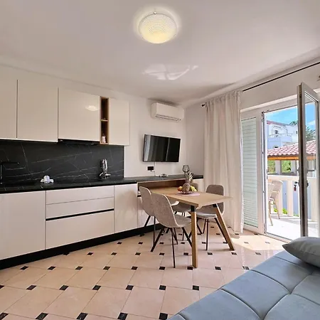By The Sea Silo, Krk - 18704 Apartman Šilo