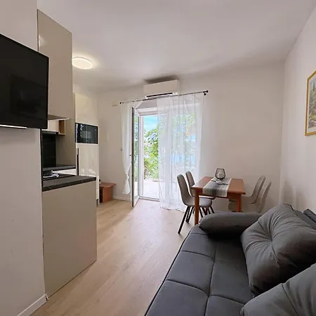 By The Sea Silo, Krk - 18704 Apartman *