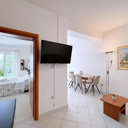 By The Sea Silo, Krk - 18704 Apartman