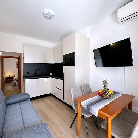 Apartman By The Sea Silo, Krk - 18704 Šilo