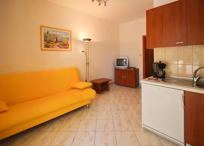 By The Sea Silo, Krk - 18704 Apartamento Šilo