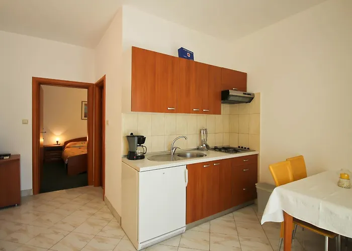 By The Sea Silo, Krk - 18704 Apartamento Šilo